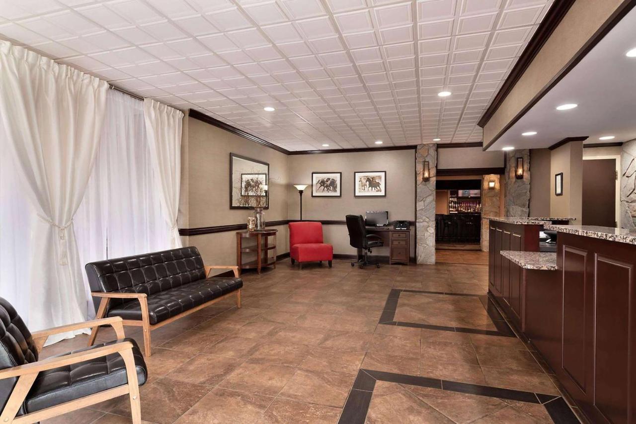 Days Inn By Wyndham カルペパー エクステリア 写真