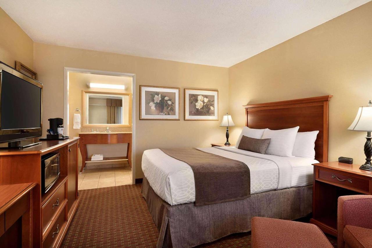 Days Inn By Wyndham カルペパー エクステリア 写真